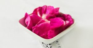 joga-piekna-hydrolat-rozany-tonik-odmladzajacy