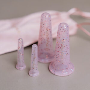 Zestaw silikonowych baniek SHINE do masażu twarzy.