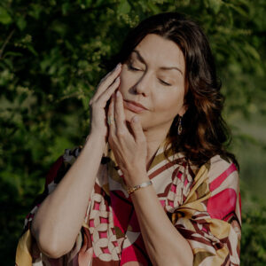 Kurs masażu twarzy online Automasaż liftingujący wg Jogi Piękna